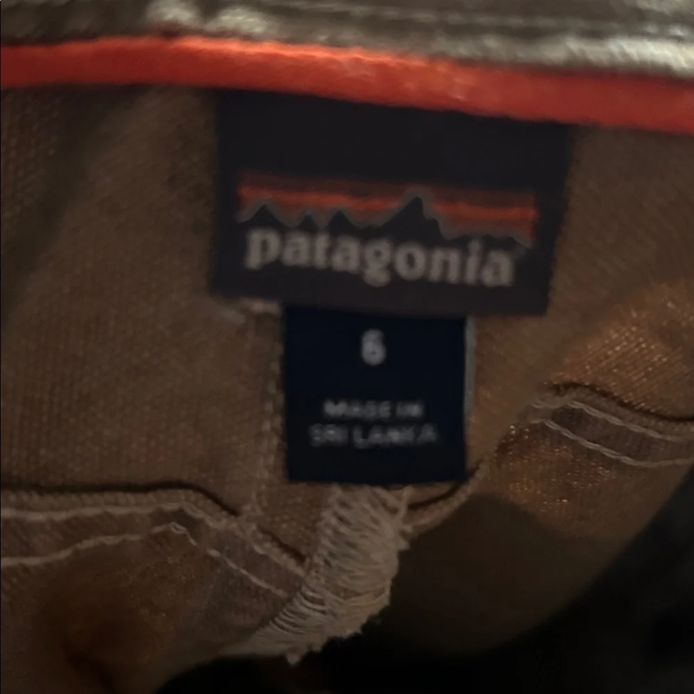 Patagonia Tan Cargo Pants - Picture 4 of 10